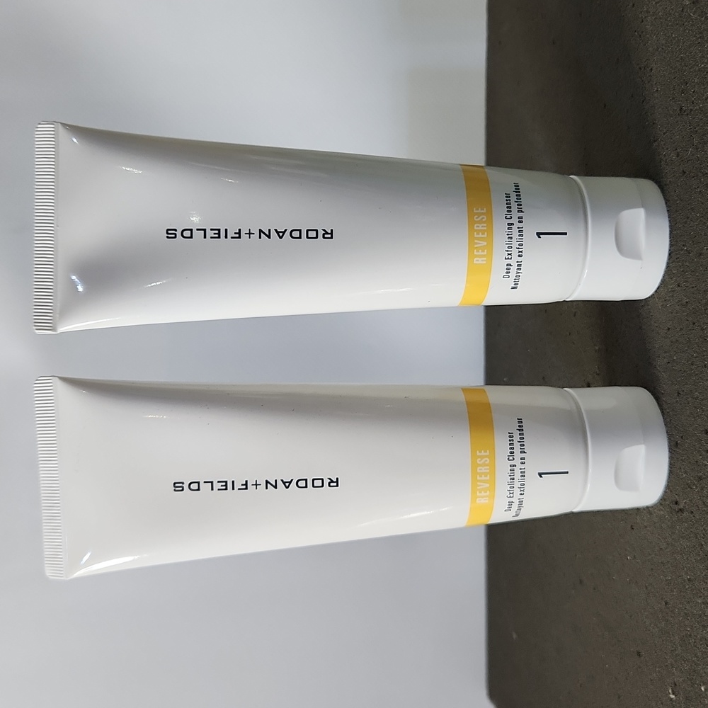 Rodan & Fields reverse deep exfoliating cleanser Lot of 2
